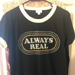 LuLaRoe T-shirt